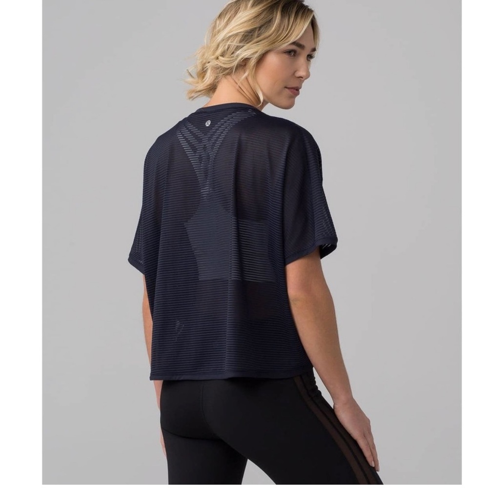 Lululemon Free to Be Navy Shirt
